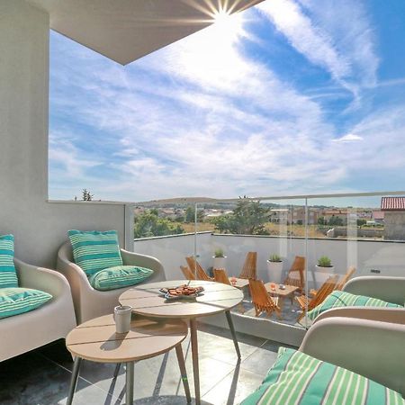 Luxury Apartments Hills Vir Exterior photo